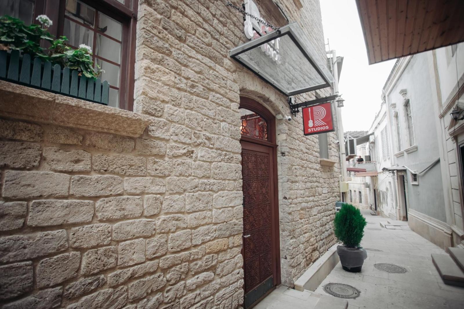 R Studios Old Baku Eksteriør bilde